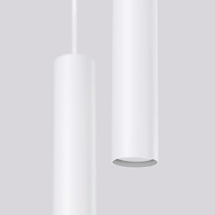 suspension long cylindre 2 lumières en acier, blanc, vue sur fond coloré