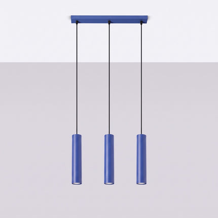 Suspension Long Cylindre 3 bleu outremer, vue en situation sur fond clair
