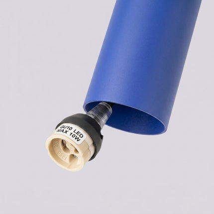 Suspension Long Cylindre 3 bleu outremer, packshot de trois quarts
