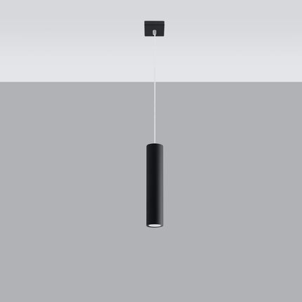 Suspension Long Cylindre noire en acier au-dessus d'un bar