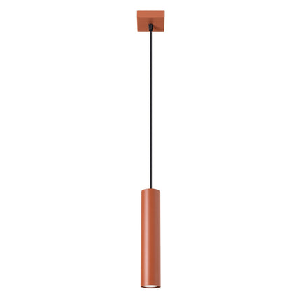 Suspension Long Cylindre Rouge Ocre en Acier, packshot sur fond blanc