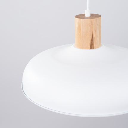 Suspension Luminis Minimaliste blanche, détail de l'abat-jour vu contour