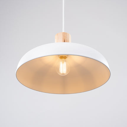 Suspension Luminis Minimaliste blanche, détail de l'abat-jour vu finition