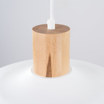 Suspension Luminis Minimaliste blanche, détail de l'abat-jour vu interieur