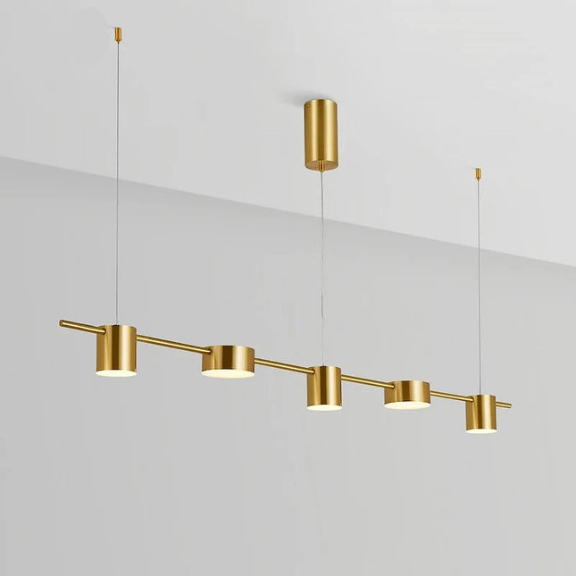 Suspension lustre nordique minimaliste LED au-dessus d'une salle à manger