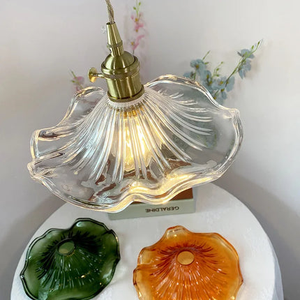 Suspension nordique fleur verre coloré teinte verte