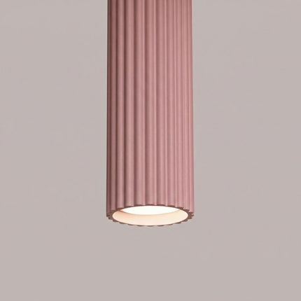 Suspension Oslo 1 Cylindre en Aluminium Cannelé Rose Poudré, vue de détail