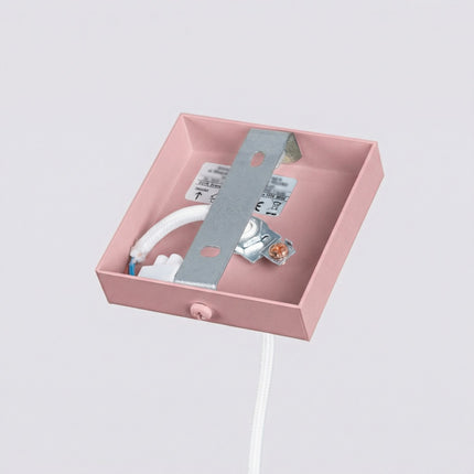 Suspension Oslo 1 Cylindre en Aluminium Cannelé Rose Poudré, mécanisme de montage