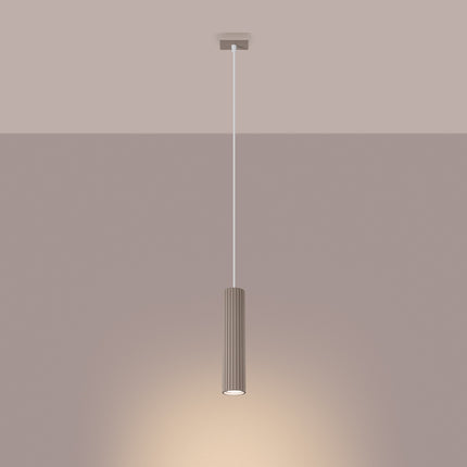 Suspension Oslo 1 Cylindre en Aluminium Cannelé Taupe, lumière allumée