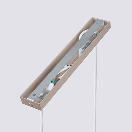 Suspension Oslo 2 Cylindres en Ligne en Aluminium Cannelé Taupe, détail de la fixation