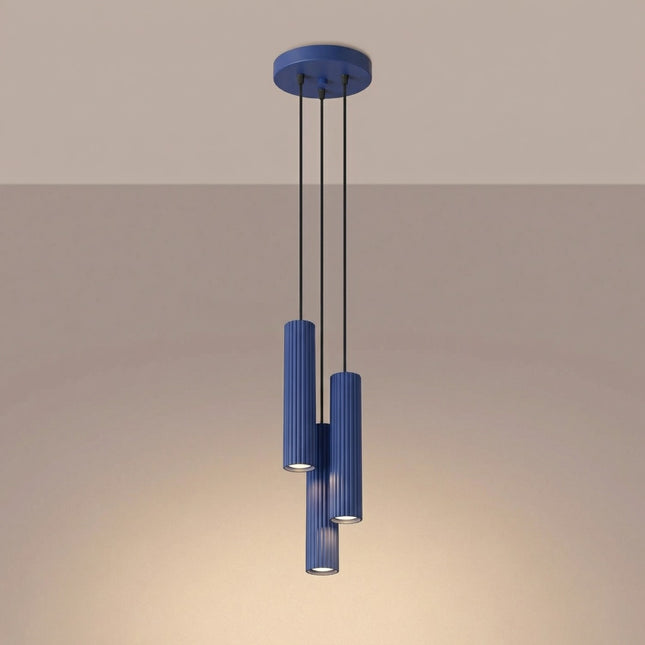 Suspension Oslo 3 cylindres en cascade bleu outremer, lumière allumée