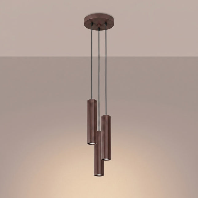 Suspension Oslo 3 cylindres en cascade brun chocolat, lumière allumée