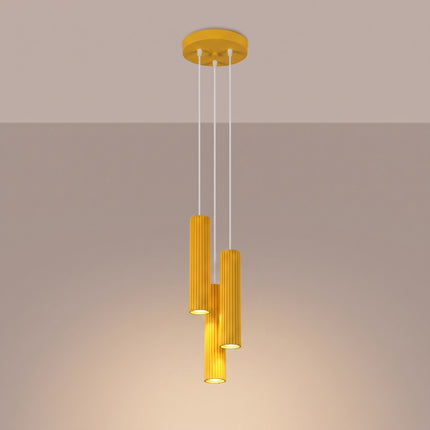 Suspension Oslo 3 cylindres en cascade jaune ambré, lumière allumée