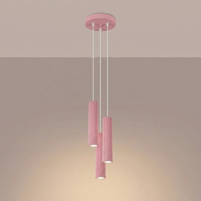Suspension Oslo 3 cylindres en cascade rose poudré, lumière allumée