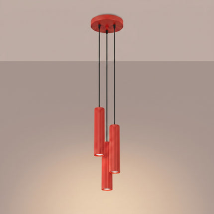 Suspension Oslo 3 cylindres en cascade rouge vif, lumière allumée