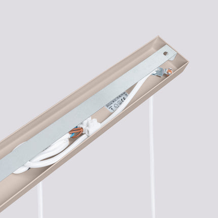 Suspension Oslo 3 Cylindres en Ligne en Aluminium Cannelé Taupe, mécanisme de montage
