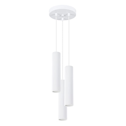 Suspension Oslo 3P en aluminium nervuré blanc, vue globale du jeu de hauteurs des abat-jour