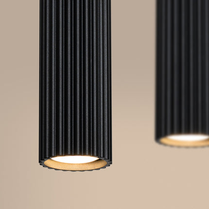 Suspension Oslo 4 cylindres en ligne noir, packshot de trois quarts