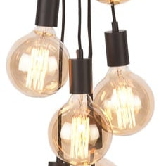 Packshot de la suspension Oslo 7 lumières noir mat avec ses sept ampoules à filament