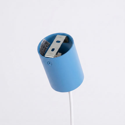 Suspension Oslo poutre 4 cylindres 122 cm bleu ciel, détail de la fixation