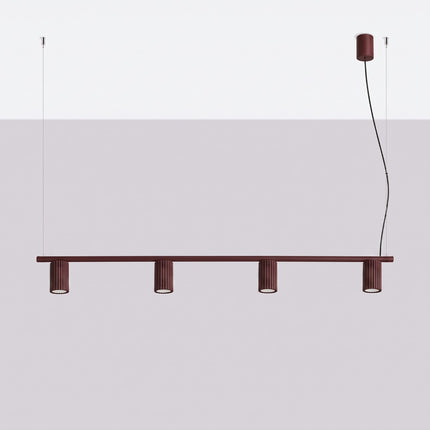 Suspension Oslo poutre 4 cylindres 122 cm bordeaux, vue en situation sur fond clair