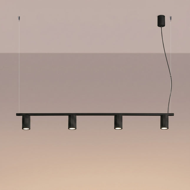 Suspension Oslo Poutre 4 Cylindres 122 cm en Aluminium Cannelé Noire, lumière allumée