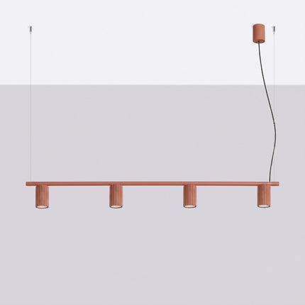 Suspension Oslo Poutre 4 Cylindres 122 cm en Aluminium Cannelé Rouge Ocre, vue en situation