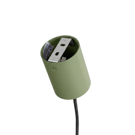 Suspension Oslo Poutre 4 Cylindres 122 cm en Aluminium Cannelé Vert Olive, détail de la fixation