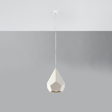 Suspension Pavlus en céramique blanche à facettes diamant suspendue au plafond