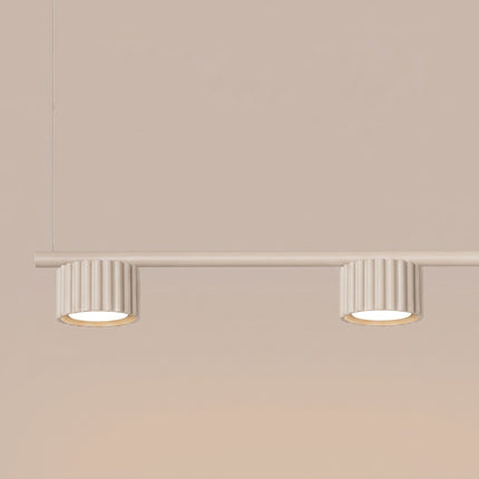 Suspension poutre 4 spots Aura beige, packshot de trois quarts