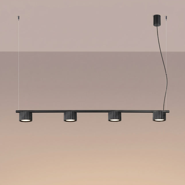 Suspension poutre 4 spots Aura noir, lumière allumée