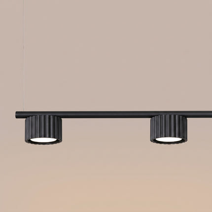 Suspension poutre 4 spots Aura noir, packshot de trois quarts