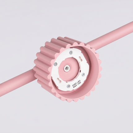 Suspension poutre 4 spots Aura rose poudré, détail des cannelures
