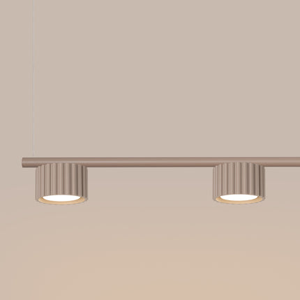 Suspension poutre 4 spots Aura taupe, packshot de trois quarts