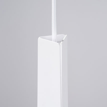 Suspension Prisme Moderne 3 en Ligne Blanche, détail de l'intérieur du profilé