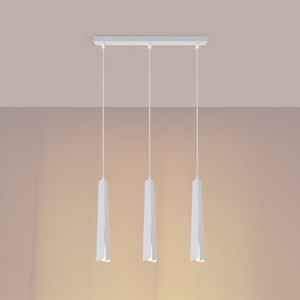 Suspension Prisme Moderne 3 en Ligne Blanche, vue de profil sur fond blanc