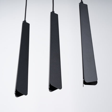Suspension Prisme Moderne 3 en Ligne Noire, détail de l'assemblage