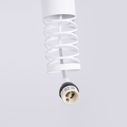 suspension ronde 3 tubes à embout ajouré spirale blanc, détail de la matière
