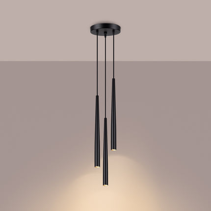 suspension ronde 3 tubes coniques effilés noirs, lumière allumée