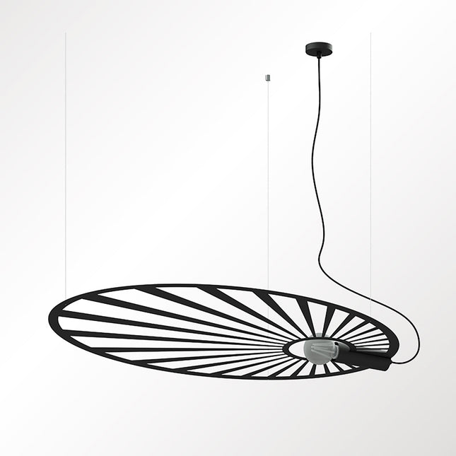 Suspension Soleil Lumineux noire allumée, autre angle sur fond blanc
