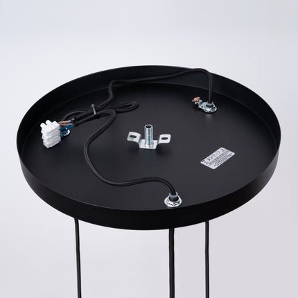 Détail de la rosace ronde noire de la suspension Sphère en Cage groupée