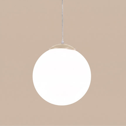 Suspension Sphère Opaline beige clair 30 cm, packshot de trois quarts