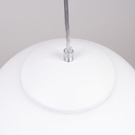 Suspension Sphère Opaline blanche 40 cm, détail de la douille et du câble