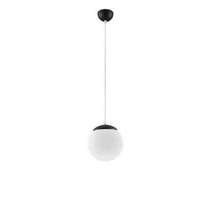 Suspension Sphère Opaline noire 20 cm, vue en situation sur fond clair