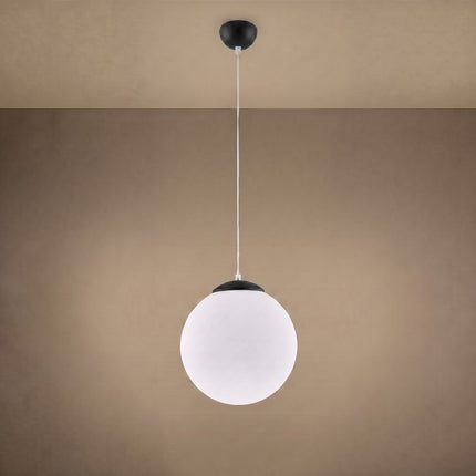 Suspension Sphère Opaline noire 30 cm, vue de détail du globe