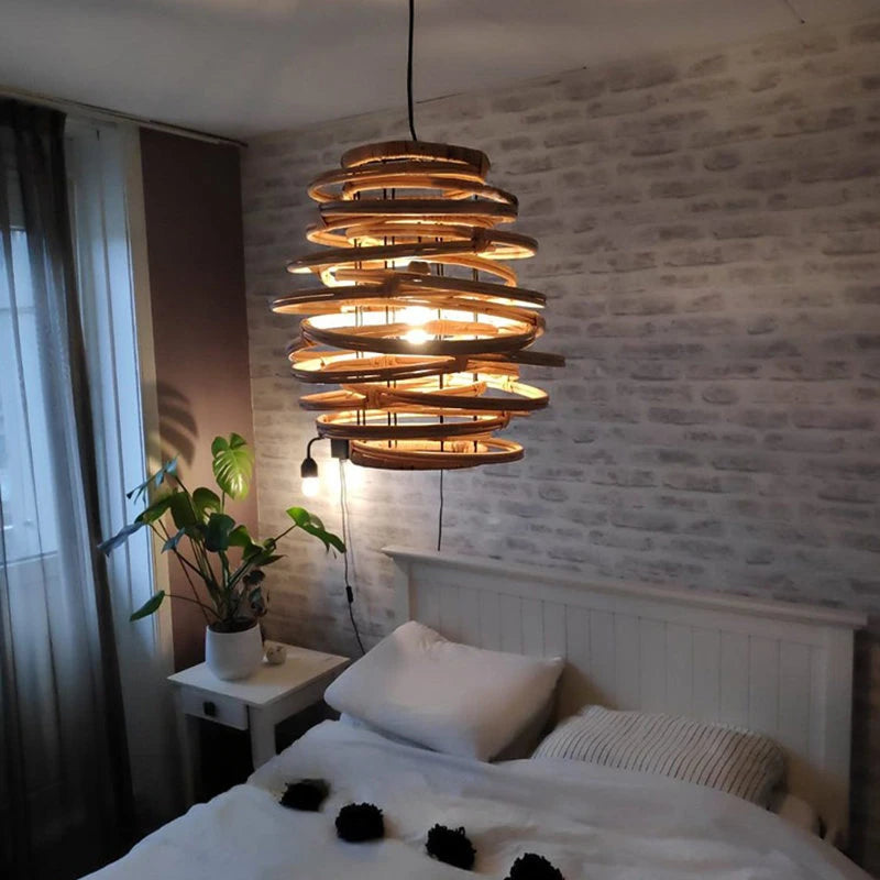 Dimensions Spiralförmige Hängelampe aus Vintage-Rattan