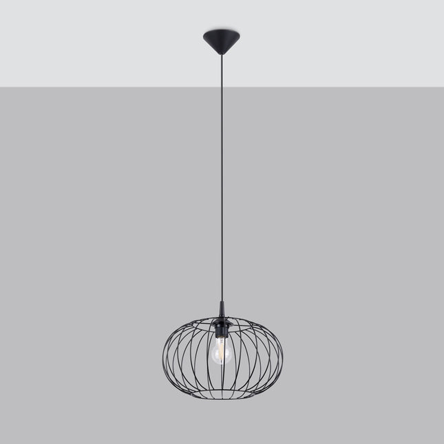 Vue de face de la suspension Tsuno métal noir, cage filaire ronde et câble suspendu