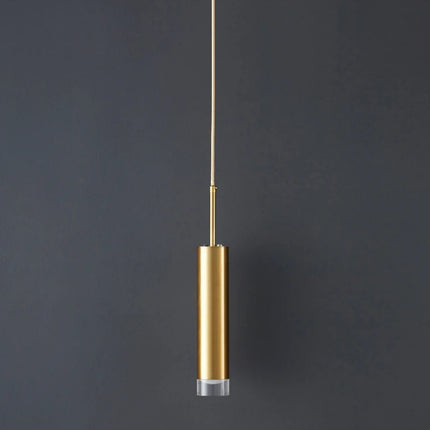 Suspension tube doré à 1 tête éteinte présentée sur fond gris