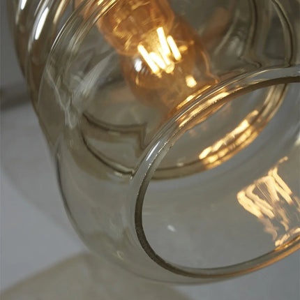 Detail du bord en verre souffle degrade de la suspension Verona