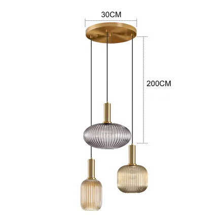 Suspension en verre côtelé au style rétro pour un intérieur tendance et chaleureux.